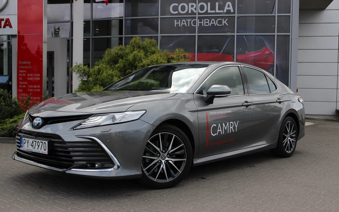 Toyota Camry cena 209900 przebieg: 9000, rok produkcji 2022 z Dzierżoniów małe 154